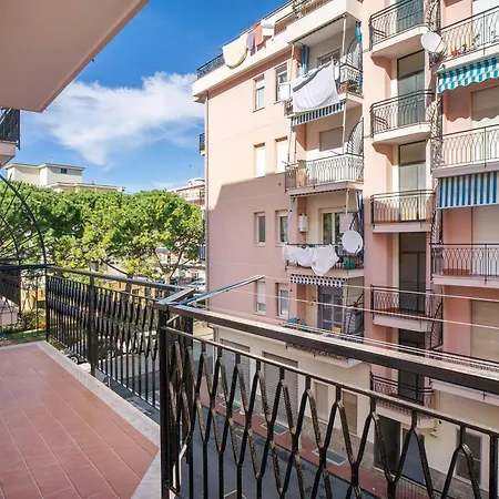 La Casa Dei Nonni Апартаменты Альбенга