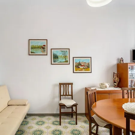 La Casa Dei Nonni Апартаменты *